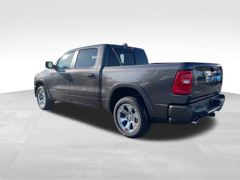 New 2026 RAM 1500 4x4 Crew Cab image 3