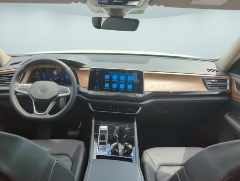 New 2025 Volkswagen Atlas SE image 13
