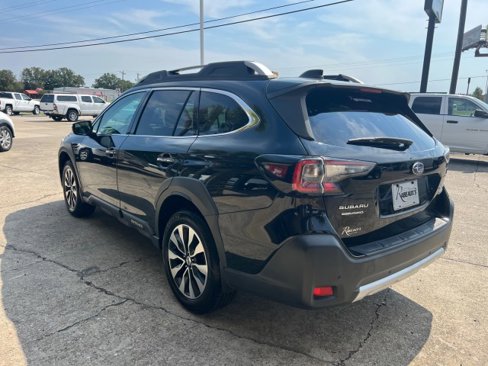 Used 2023 Subaru Outback Touring image 8