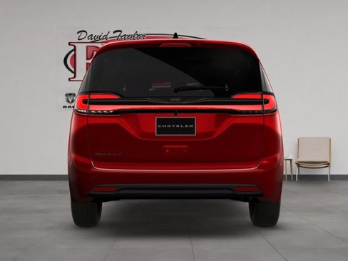 New 2026 Chrysler Pacifica Select image 13