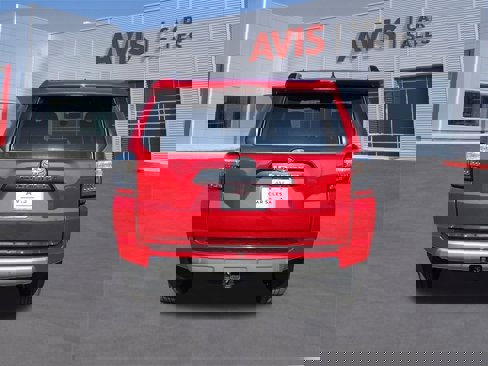 Used 2024 Toyota 4Runner TRD Off-Road Premium image 7