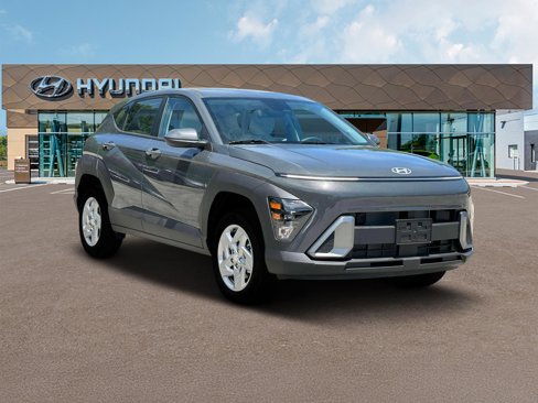 New 2025 Hyundai Kona SE image 11