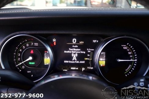 Used 2023 Jeep Wrangler Unlimited Sahara image 19
