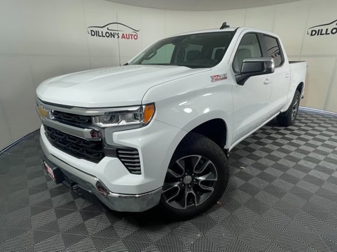 Used 2024 Chevrolet Silverado 1500 LT image 1