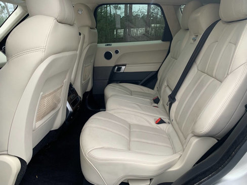 Used 2016 Land Rover Range Rover Sport HSE image 17
