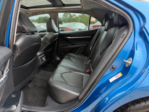 Used 2018 Toyota Camry XSE image 17