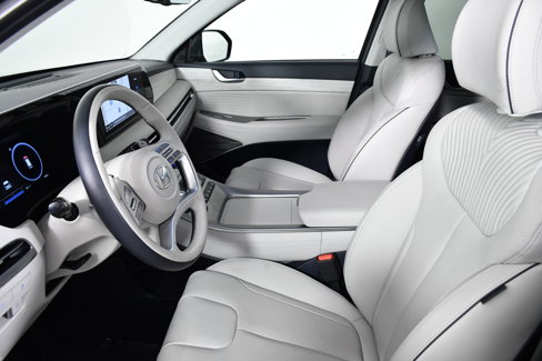 Used 2025 Hyundai Palisade Calligraphy image 21
