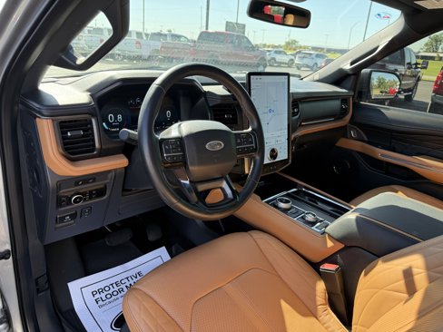 Used 2023 Ford Expedition Max Platinum image 6