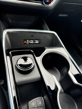 New 2026 Chevrolet Equinox LT w/ Convenience Package II image 18