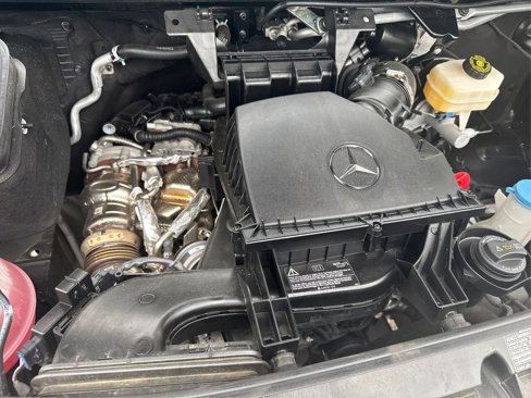Used 2024 Mercedes-Benz Sprinter 2500 w/ Acoustic Package image 22
