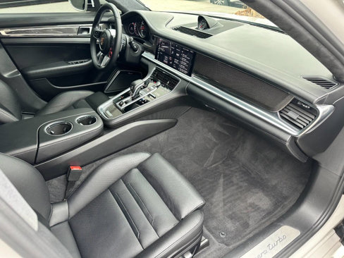 Used 2018 Porsche Panamera Turbo image 30