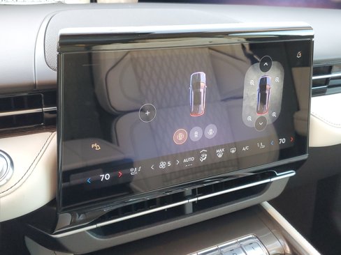 New 2025 Lincoln Nautilus Black Label w/ Jet Appearance Package image 23