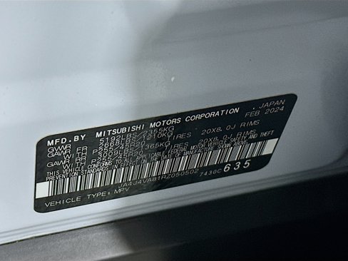 Used 2024 Mitsubishi Outlander SE image 12