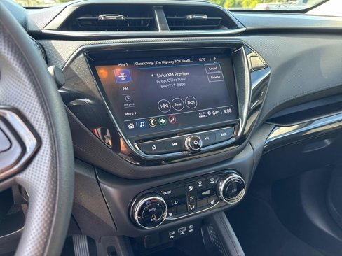 Used 2022 Chevrolet TrailBlazer LT w/ Sun and Liftgate Package image 22