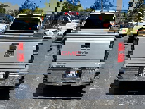 Used 2016 GMC Sierra 1500 SLE w/ SLE Value Package image 4