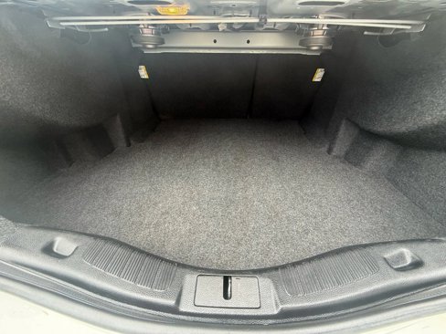 Used 2020 Ford Fusion Titanium image 10