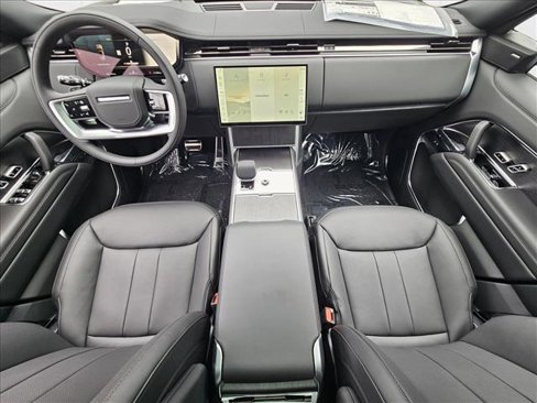 New 2025 Land Rover Range Rover SE image 17