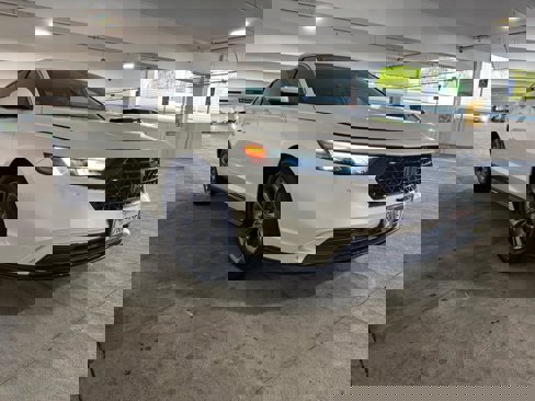 Used 2024 Honda Accord EX-L image 9