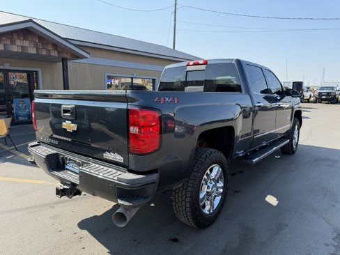 Used 2018 Chevrolet Silverado 2500 High Country w/ Duramax Plus Package image 3