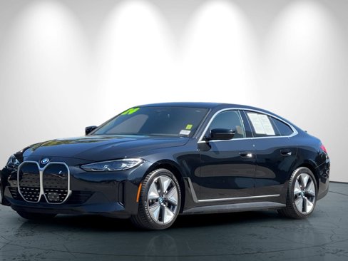 Used 2024 BMW i4 eDrive35 w/ Premium Package image 8