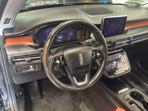 Used 2022 Lincoln Corsair Reserve image 16