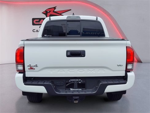 Used 2023 Toyota Tacoma SR image 5