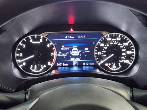 Used 2024 Nissan Altima 2.5 SV image 16