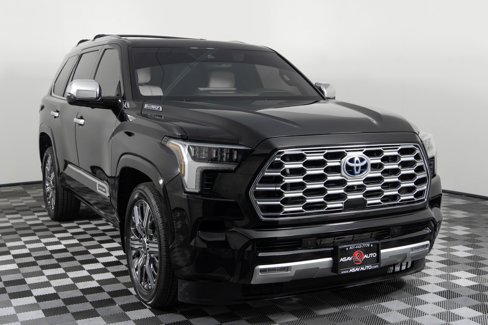 Used 2023 Toyota Sequoia Capstone image 11