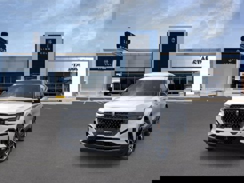 New 2025 Lincoln Nautilus Premier w/ Equipment Group 102A image 2
