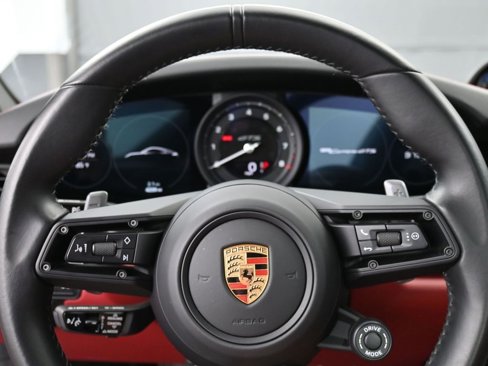 Certified 2024 Porsche 911 Carrera GTS image 6