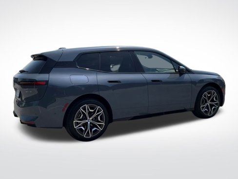 New 2026 BMW iX xDrive45 image 8