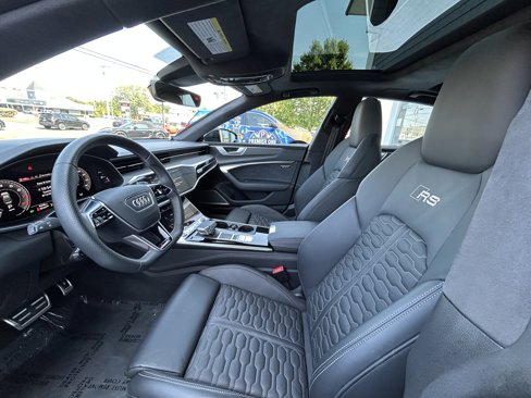 Used 2024 Audi RS 7 Performance image 9