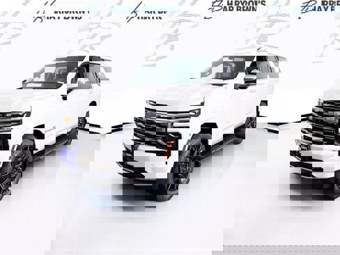 New 2025 Chevrolet Suburban Premier image 1