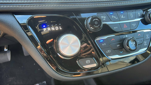 New 2025 Chrysler Pacifica Select image 26
