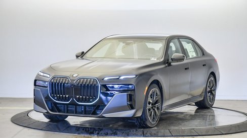 New 2026 BMW 740i w/ Premium Package image 1