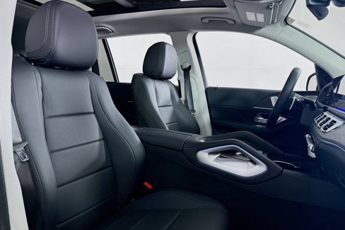 New 2026 Mercedes-Benz GLS 450 4MATIC image 6