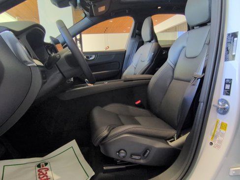 New 2026 Volvo XC60 B5 Ultra w/ Climate Package image 13