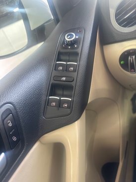 Used 2014 Volkswagen Tiguan SEL image 11