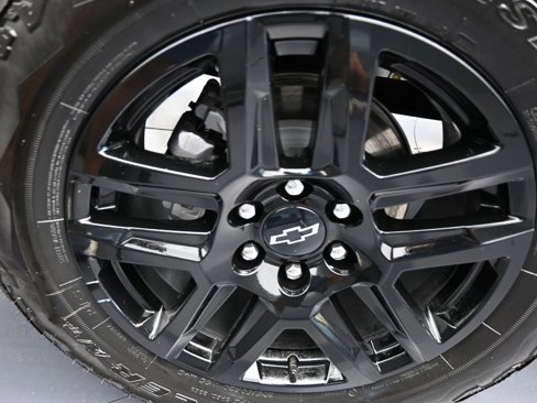 Used 2025 Chevrolet Silverado 1500 Custom Trail Boss w/ LPO, Dark Essentials Package image 42