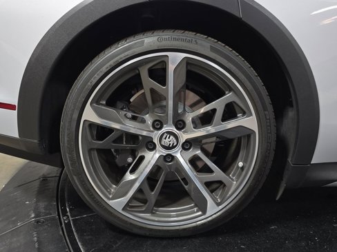 Certified 2024 Porsche Taycan 4 Cross Turismo image 31