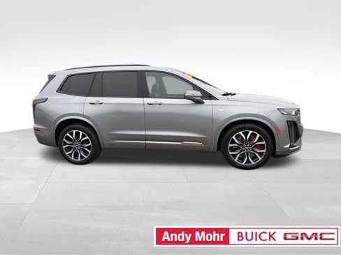 Used 2024 Cadillac XT6 Sport image 14