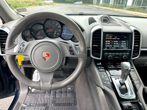 Used 2013 Porsche Cayenne image 23