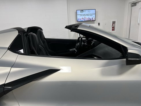 Used 2024 Chevrolet Corvette Stingray Convertible w/ 1LT image 25
