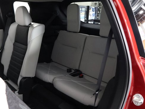 New 2025 Mitsubishi Outlander SE image 35
