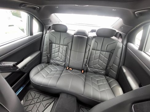 New 2025 BMW 760i xDrive image 14