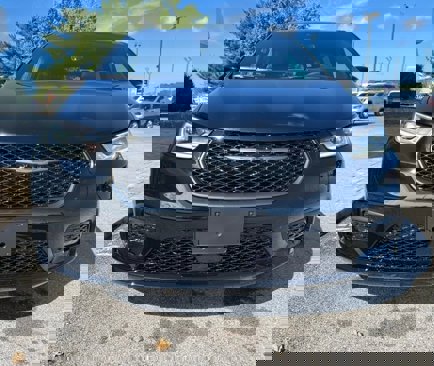 New 2026 Chrysler Pacifica Limited image 4