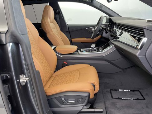 New 2025 Audi RS Q8 performance image 23