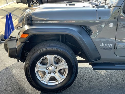 Used 2021 Jeep Wrangler Unlimited Sport image 17