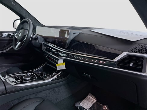 New 2026 BMW X7 xDrive40i w/ M Sport Package image 33
