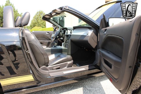 Used 2007 Ford Mustang GT image 18